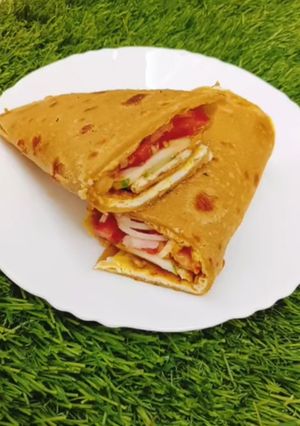 எக் ரோல்(egg roll recipe in tamil) செய்முறை முக்கிய புகைப்படம்