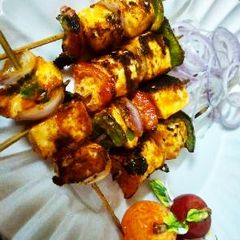 A picture of Paneer cheese tikka.
