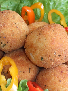 Una foto de Bolas de risotto rellenas de carne