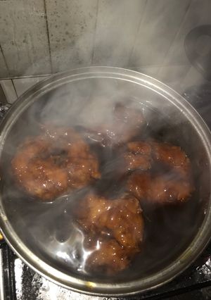 Una foto de Picarones en salsa de chancaca