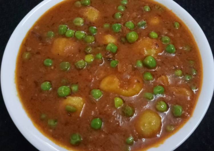 Simple Way to Make Quick Aloo matar