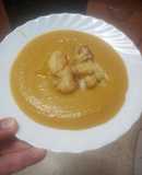Crema de verduras básicas con coliflor frita