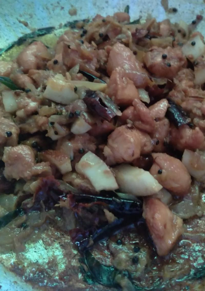 பள்ளிபாளையம் சிக்கன் சிந்தாமணி செய்முறை முக்கிய புகைப்படம்