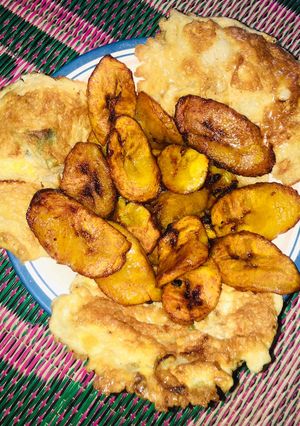A picture of Fried plantain & egg🥚🍳.