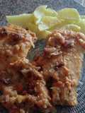Bacallà amb panses i pinyons