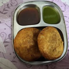 A picture of Kachoris.