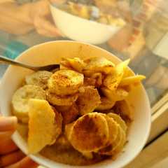 O poză a rețetei Budinca sanatoasa de ovaz cu banana, mar si scortisoara.