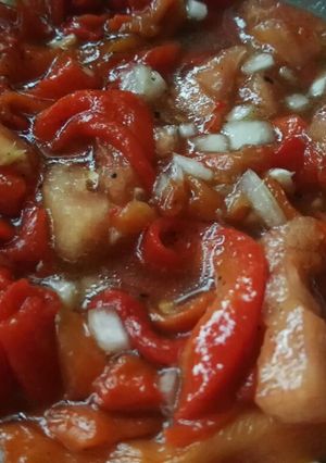 Una foto de Zorongollo (ensalada de pimientos asados extremeña)