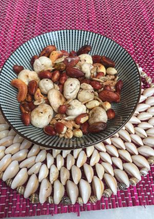 A picture of Crunchy dry fruit namkeen.