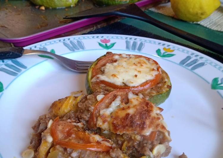 Vegetariana Zapallitos rellenos con texturizado de soja