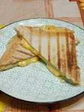 Toast ai due formaggi e pepe di Sichuan