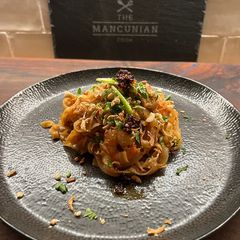 A picture of Chicken & Prawn Pad Thai.