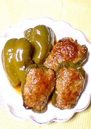 A picture of Juicy Stuffed Bell Peppers with Sweet and Savory Pork.