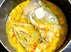 Hình của món Khế chua nấu dấm cá trắm.