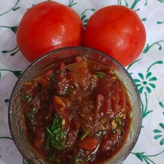 A picture of Tomato Launji.