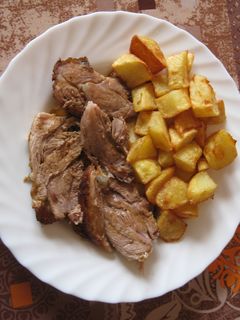 Una foto de CODILLO ASADO
