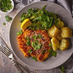 A picture of Chicken Schnitzel.
