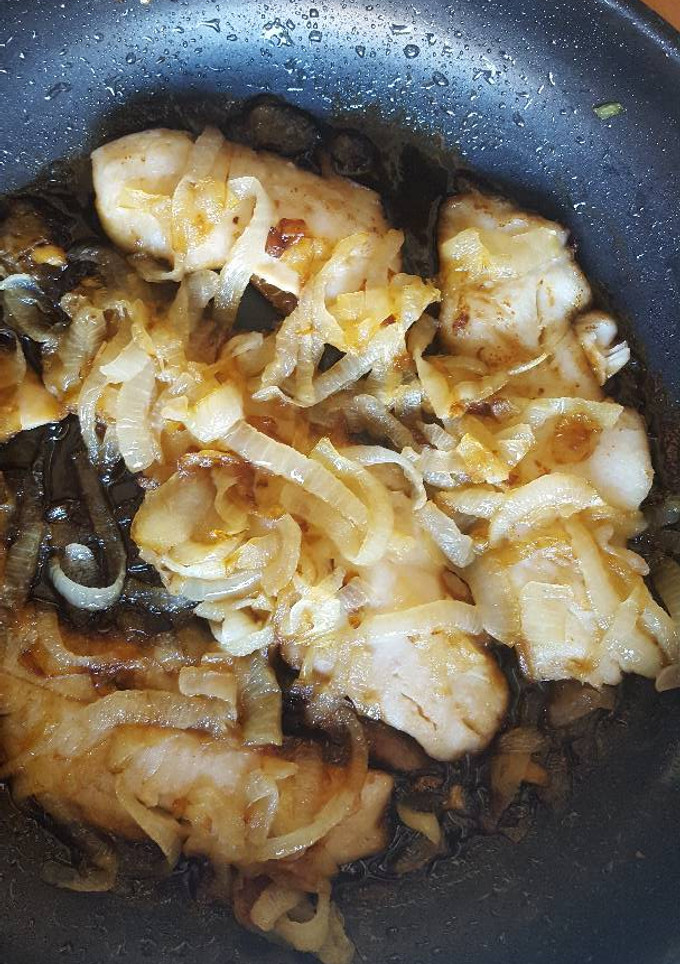 Una foto de Merluza en salsa de soja