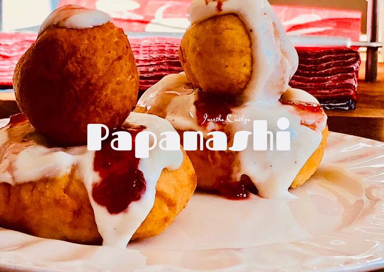 Papanashi (Cheese donuts)