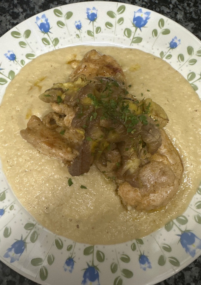 Una foto de 607. Contramuslos de pollo con salsa de plátano (principal carne)