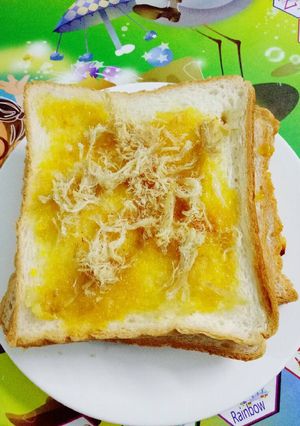 Hình của món Bánh mì gối sốt trứng ruốc.