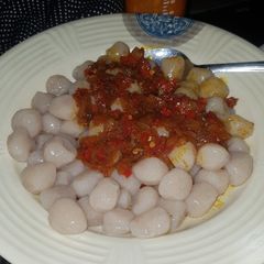 A picture of Dan sululu.