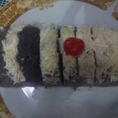 A picture of Brownies ubi ungu.