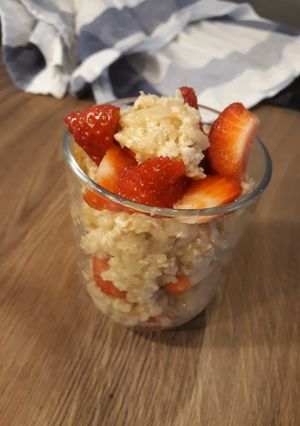 Gyümölcsös zabkása recept fotója