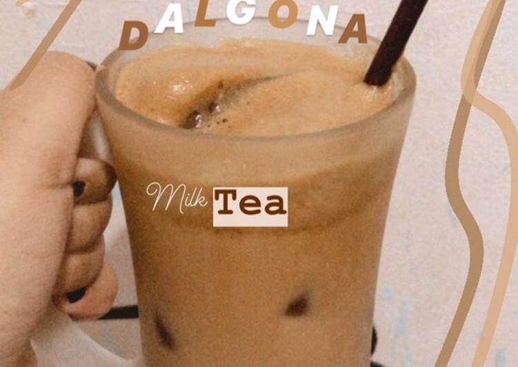 Dalgona Milk Tea