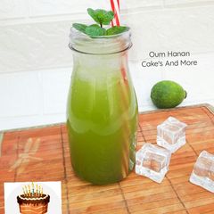 A picture of Fresh, Mint lemonade.