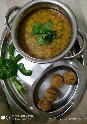 દાળબાટી(dalbatti recipe in Gujarati) રેસીપી મુખ્ય ફોટો