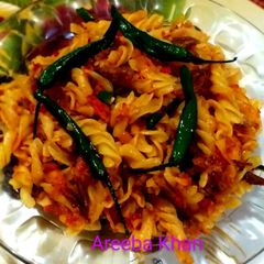 A picture of Spicy Chicken Macroni.
