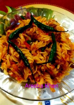 A picture of Spicy Chicken Macroni.