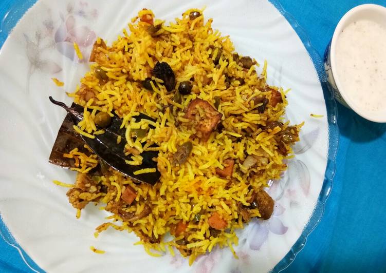 Step-by-Step Guide to Make Favorite Handi Veg Biryani