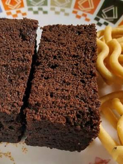 சாக்லேட் பனானா கேக் (Chocolate banana cake recipe in tamil) செய்முறை முக்கிய புகைப்படம்