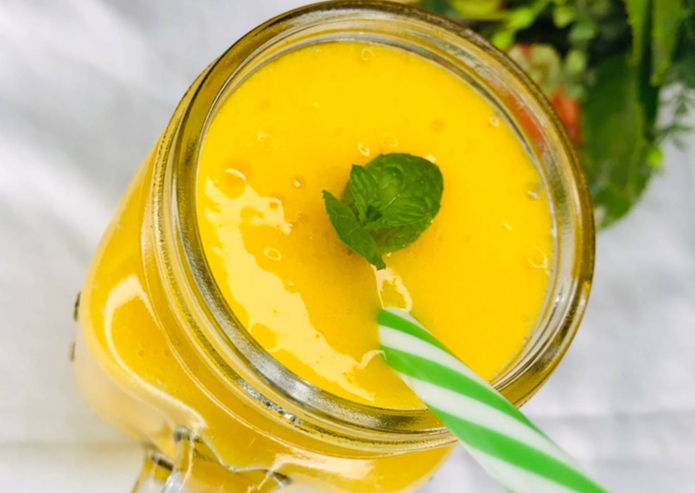 Peach and mango juice