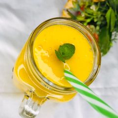 A picture of Peach and mango juice.