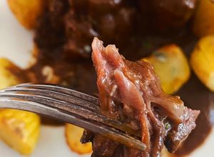 Una foto de Rabo de toro al vino tinto