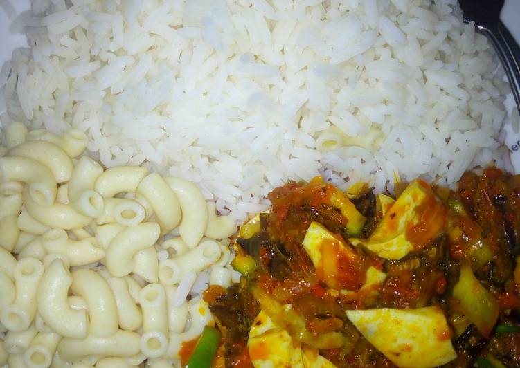 Recipe of Great White rice wit dryfish nd cocumber sauce | This is Recipe So Appetizing You Must Attempt Now !!