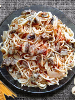 A picture of Garlic Mushroom Spaghetti.