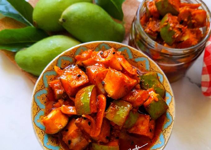Bagaimana Menyiapkan Aam Ka Achar/Mango Pickle (Acar Mangga Muda ala India) yang Menggugah Selera