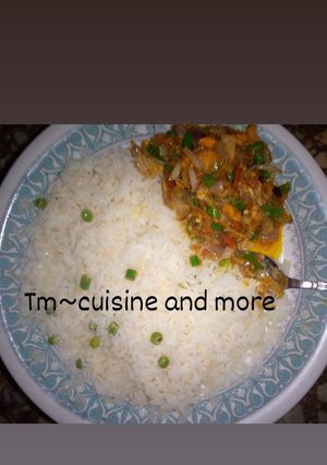 A picture of Rice and Green beans.