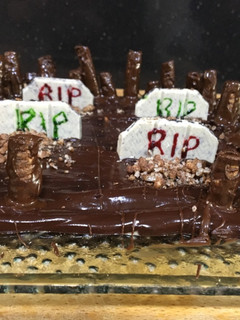 Una foto de Tarta cementerio de galletas 🍪 para Halloween 👻