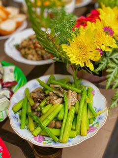 Hình của món Măng Tây Xào Nấm Rơm.