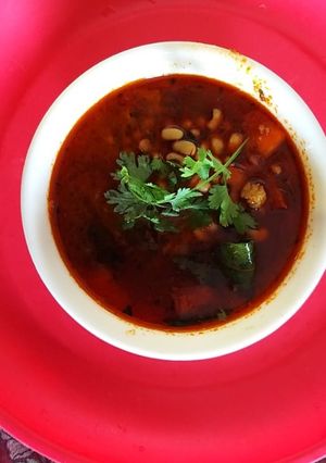 चवळीची उसळ (chavalichi usal recipe in marathi) रेसिपी चे मुख्य फोटो 