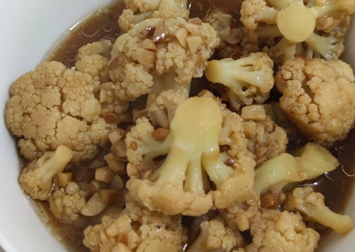 Cauliflower with soya bean sauce