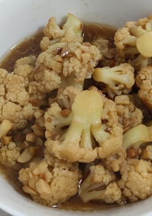 A picture of Cauliflower with soya bean sauce.