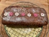Zitronenkuchen in einer Kastenform