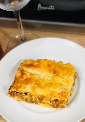 Una foto de Lasaña en salsa boloñesa