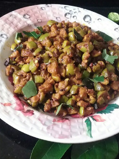 தலைப்பு : கோவைக்காய் பொரியல்(kovaikkai poriyal recipe in tamil) செய்முறை முக்கிய புகைப்படம்